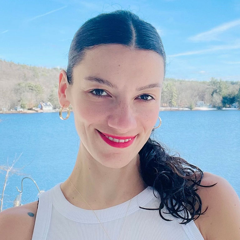 Ilayda Altuntas Nott